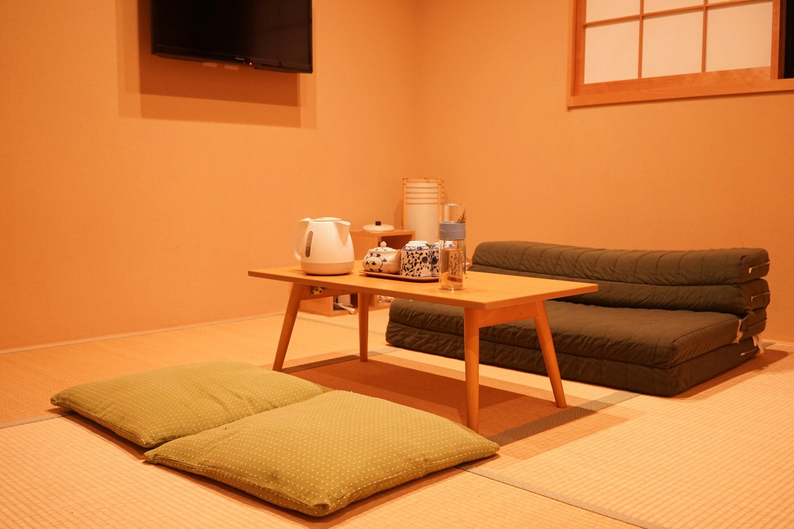 guesthouse and hostels - japan accommodation guide